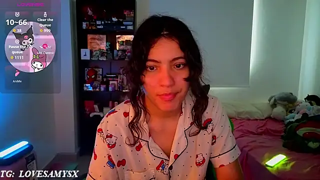 Lovelyamyy webcam