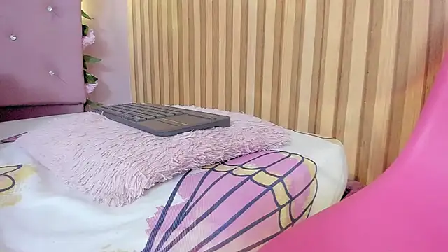 lovely__kiss__ webcam