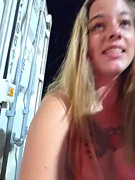 Luna_Lynn webcam