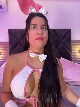 Zafira_Alabi webcam