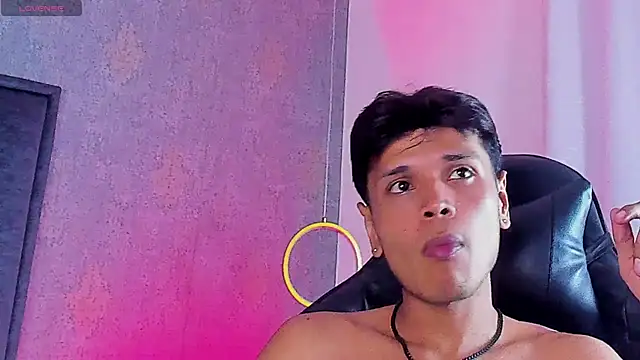 Alejandroo_Montenegro webcam