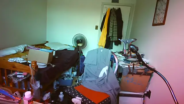 JohnnyMoves webcam