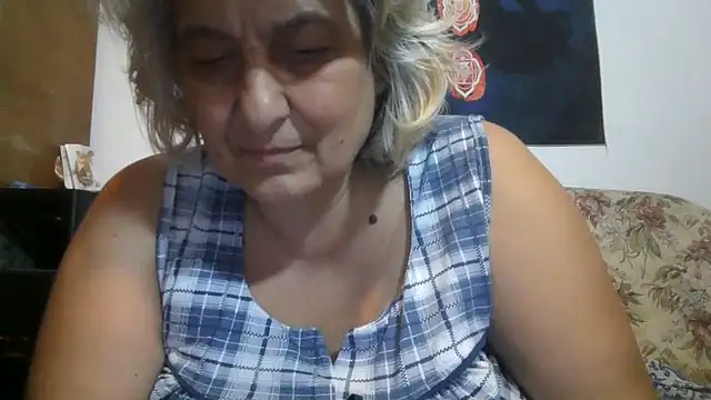 ExquisiteMature webcam