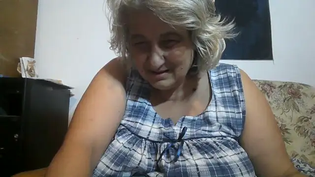 ExquisiteMature webcam