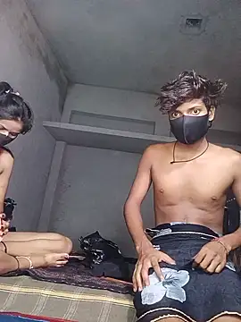 Romantic-couple10 live webcam