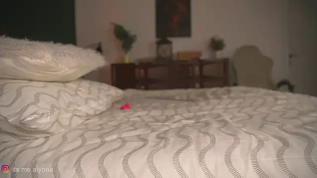 Alyonaqueen_ webcam