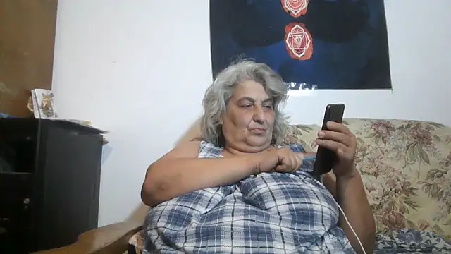 ExquisiteMature webcam