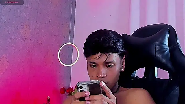 Alejandroo_Montenegro webcam