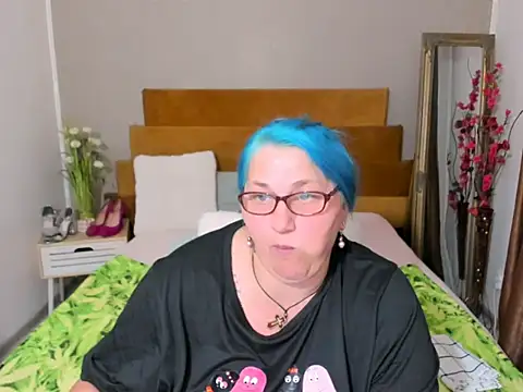 Sugarmommy_69X webcam