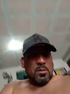 Ernesthot82 webcam