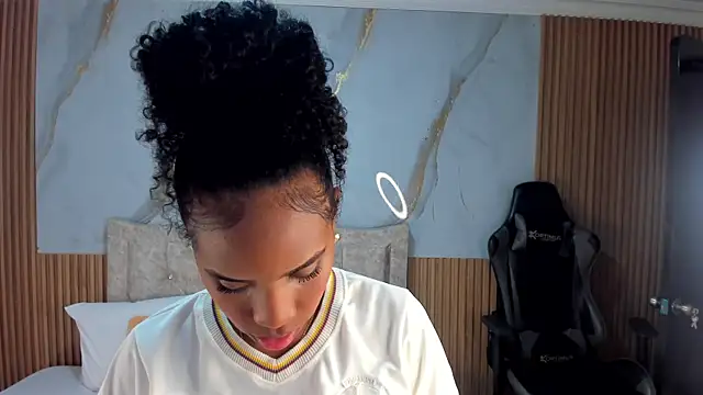 lia_16 webcam