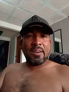 Ernesthot82 webcam