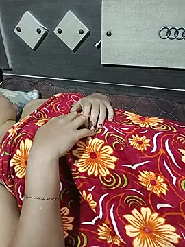 DipaliAliya webcam
