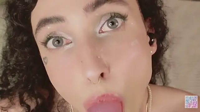Queen_of_tease webcam