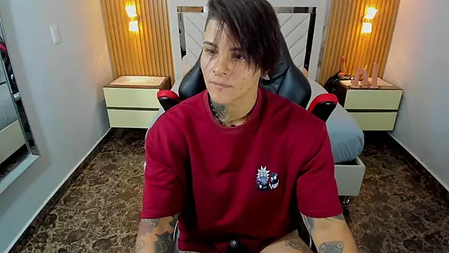 KAROLLJONES1 webcam