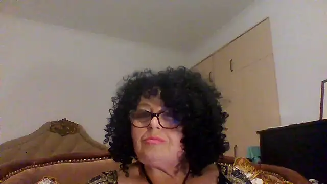 Milaniya606 webcam