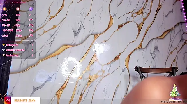 sexy_brunette_12 webcam