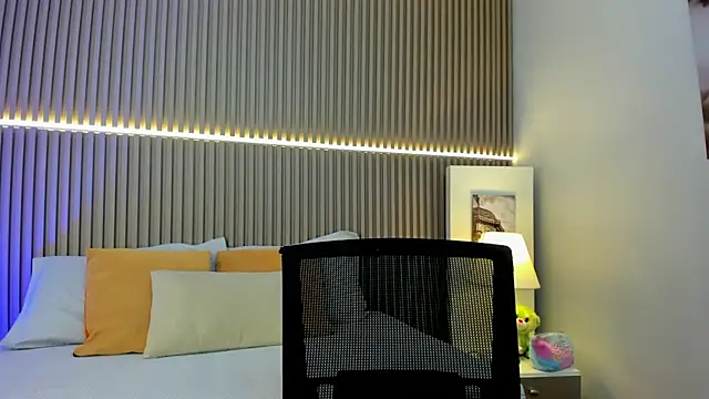 Victoria_Rosee webcam