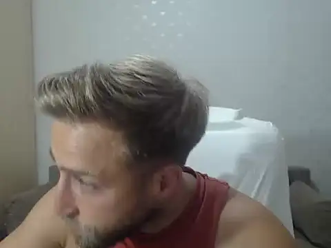 BlondEagleMuscle webcam