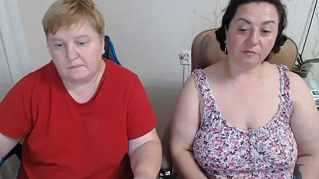 Lindy-Jeanie webcam