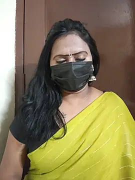 Meera_mia webcam
