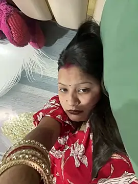 Aarohi_Thakur webcam