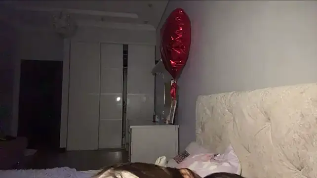 VoncileMccuien webcam