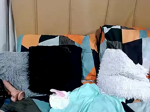 MeltingSquiterXX webcam