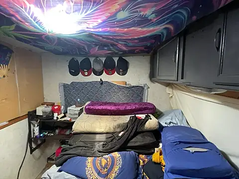 OmarSalasxh33 webcam