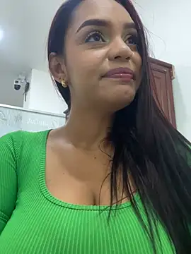 Sara-77 webcam