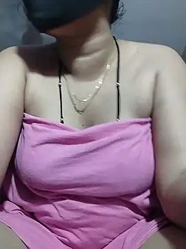 Priyanka_30 webcam
