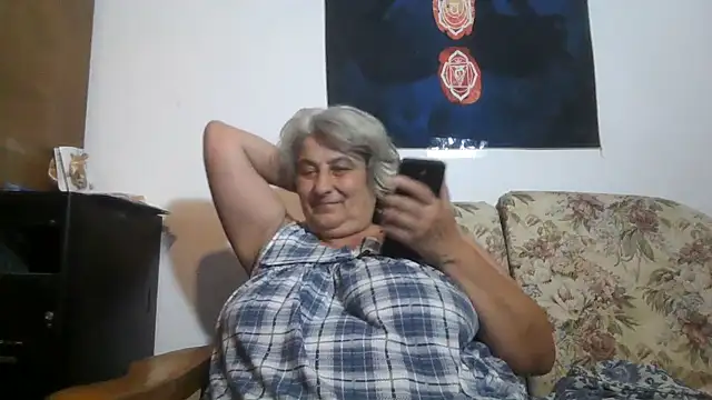 ExquisiteMature webcam