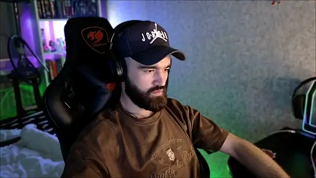 _Serious_Man webcam