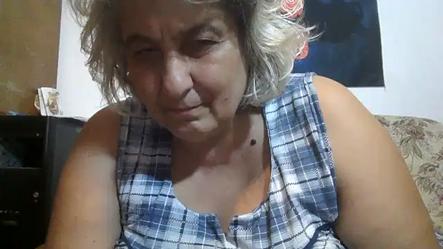 ExquisiteMature webcam