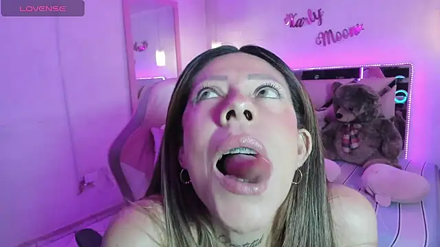 Karly_moon webcam