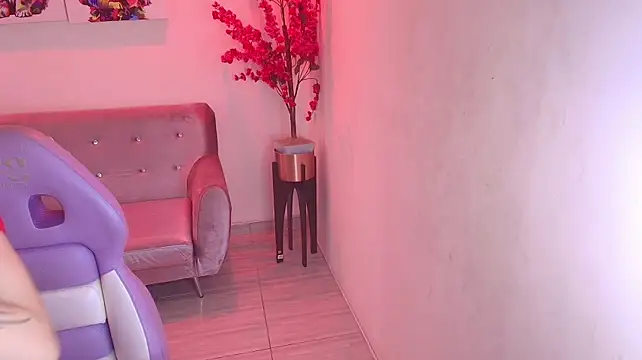 Emily_andrews webcam