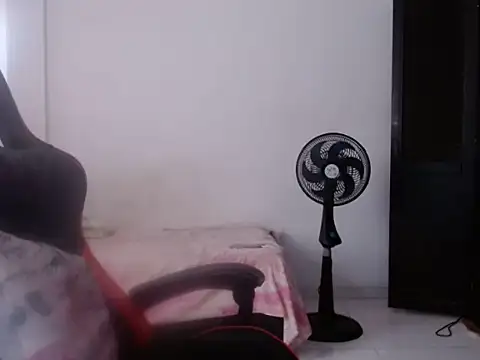 Adriana_0312 webcam