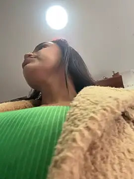 Sara-77 webcam