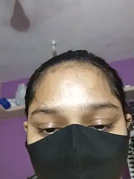 Priyanka_30 webcam