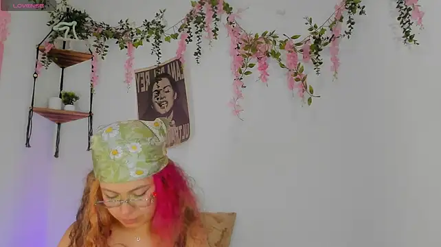 MarieTaylor_ webcam
