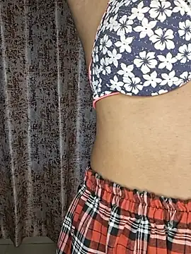 Akni_ live cam on StripChat