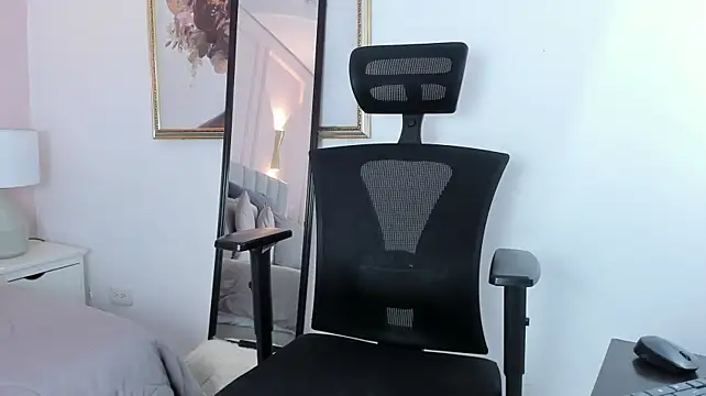 victoria_bourne webcam