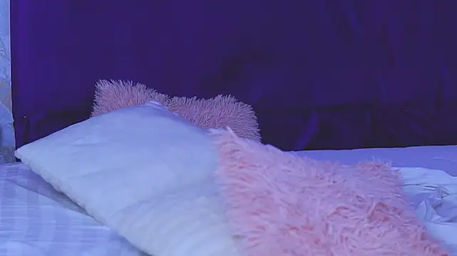 EllinaNuria webcam