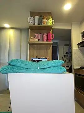 tabata_monroee webcam