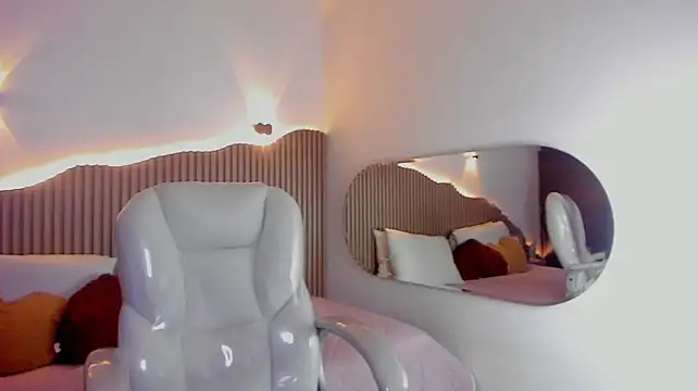 Iris8__ webcam