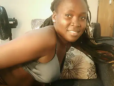 Beverly_girl1_ webcam