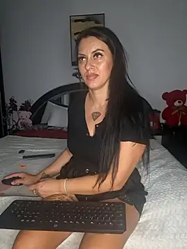 AvaKlein webcam