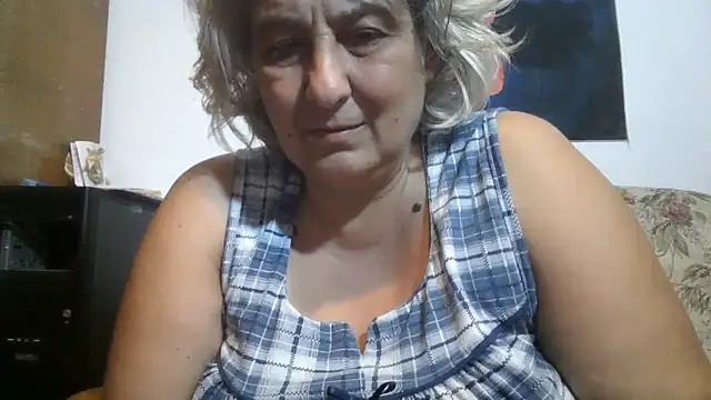 ExquisiteMature webcam