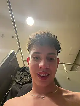 yoursexyjose webcam