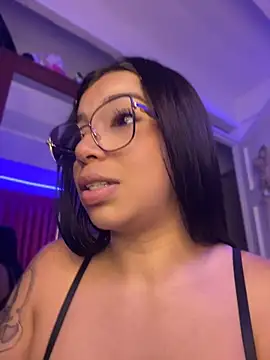 maaddyXXX webcam